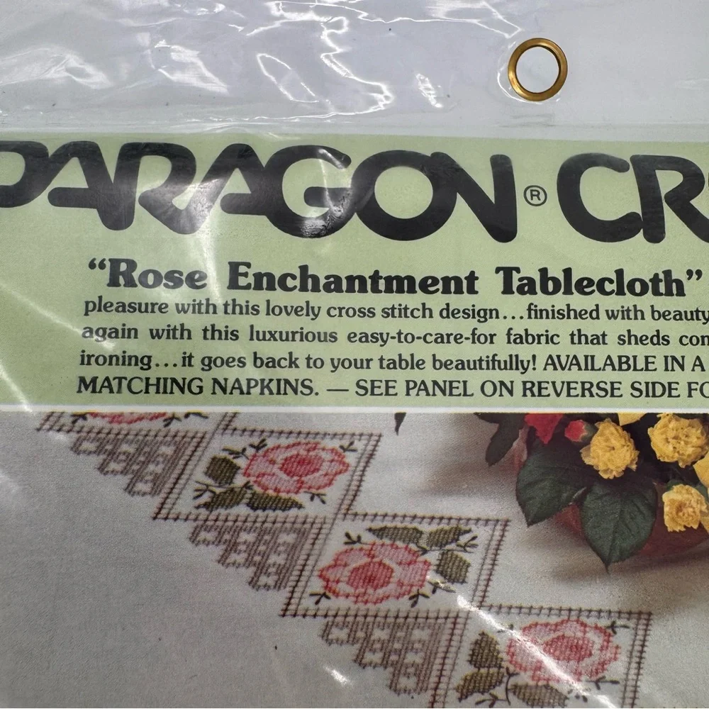 Vintage Paragon Cross Stitch Kit Tablecloth 0900 Rose Enchantment Embroidery New